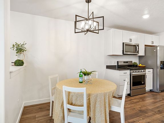 4th image of 274 N Portside Ln