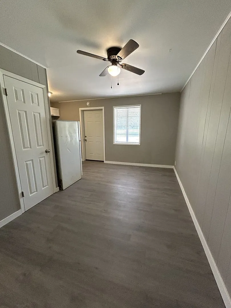 2379 Locust Road — Photo 2