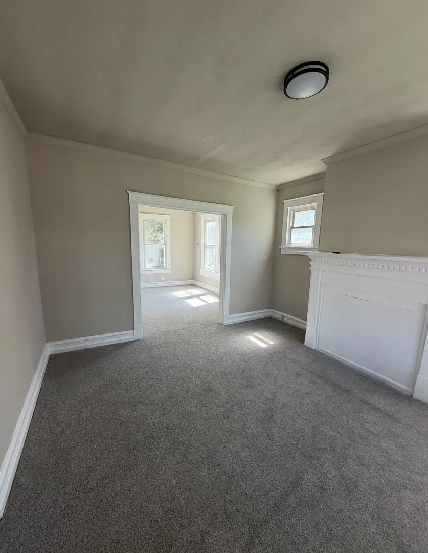 2510 Marshall Ave — Photo 3