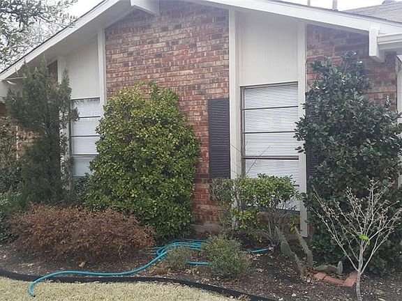 3rd image of 1834 Clear Creek Ln