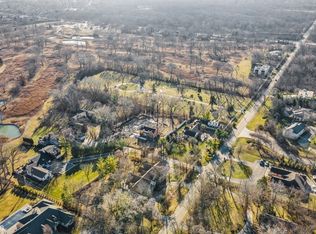 535 Fairway Ln, Northbrook, IL 60062