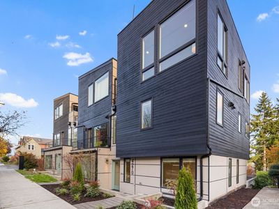 4270 Winslow Place N #A, Seattle, WA, 98103