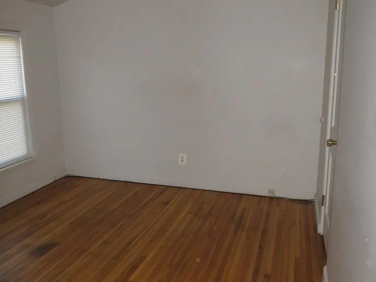 24622 Cloverlawn St — Photo 26