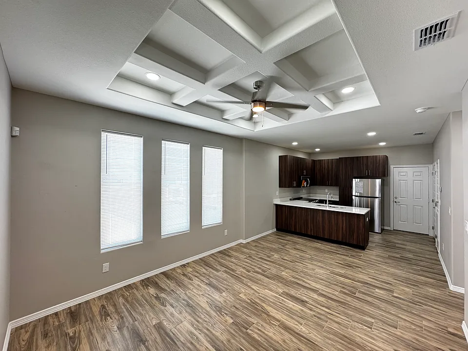 4209 La Vista Ave #1