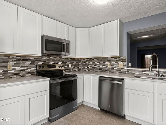 3rd image of 4333 Halliwell Dr
