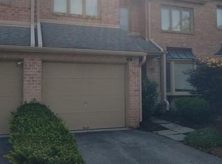 2 Militia Hill Dr, Wayne, PA 19087