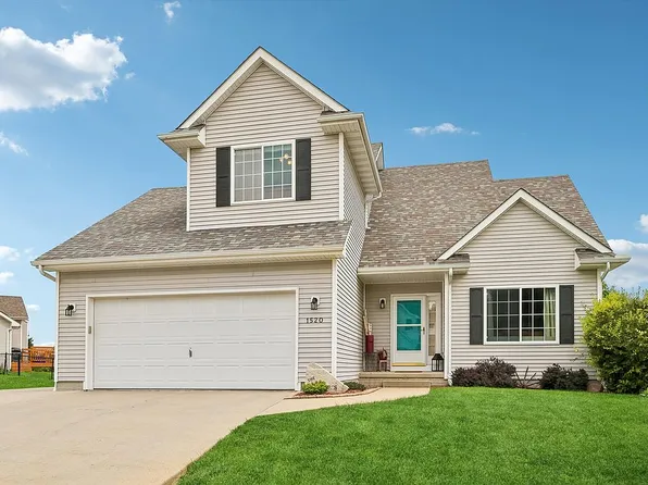 1520 Maple Dr, Adel, IA 50003