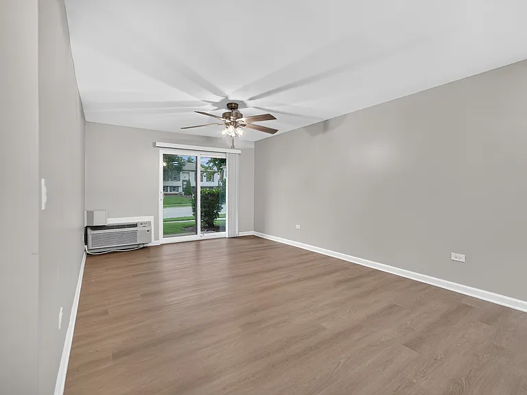 718 Rodenburg Rd #206 — Photo 8