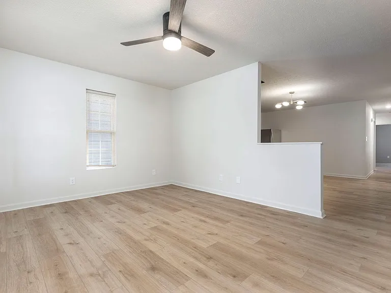 1238 S Preston St — Photo 6