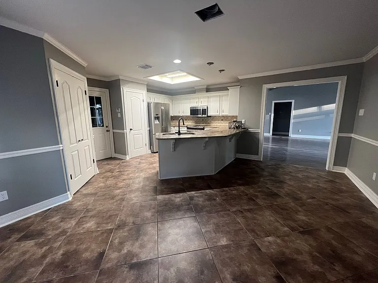 106 Hanging Moss Ln — Photo 7