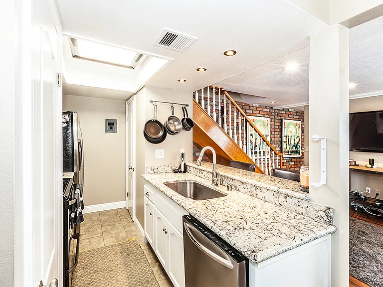 16613 Viewpoint Ln — Photo 12