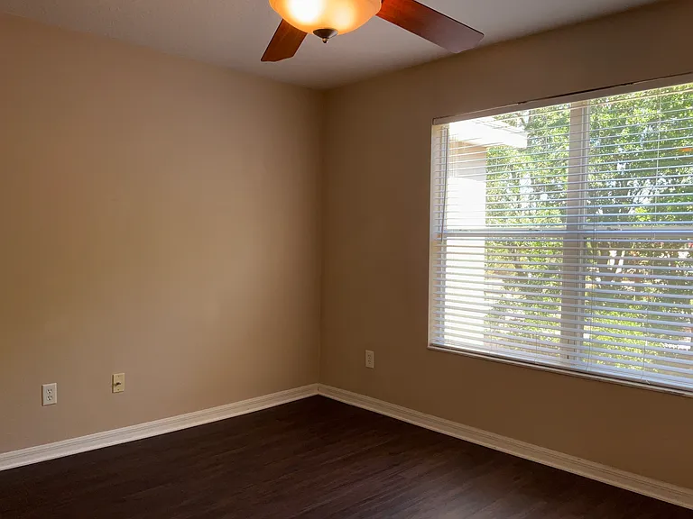 7415 Oxford Garden Cir — Photo 13
