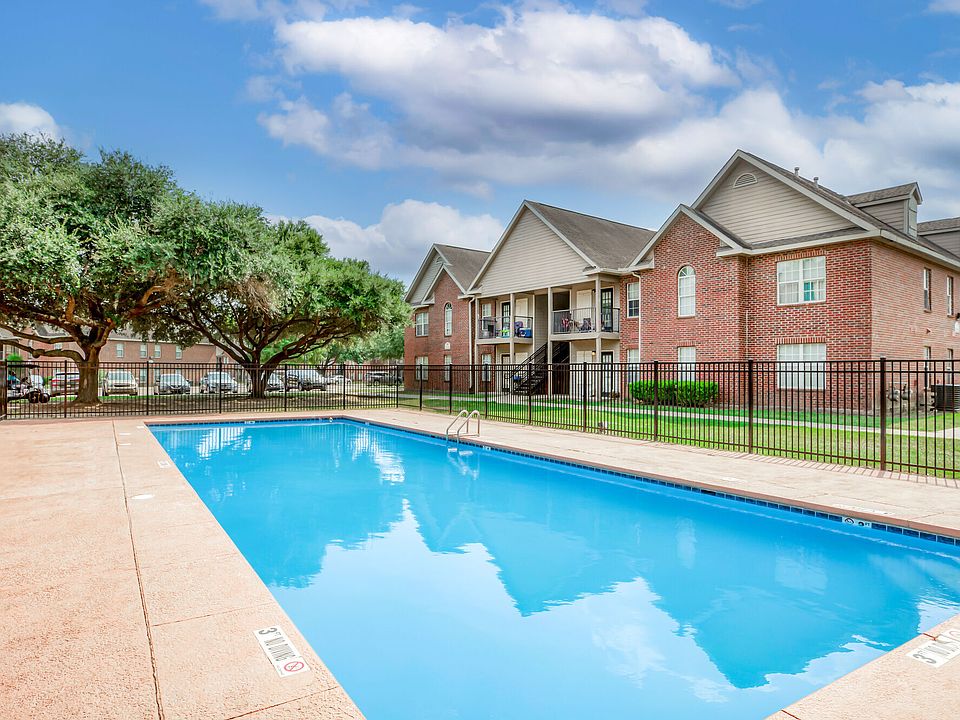 1st image of 10707 Industriplex Blvd #Bb-272