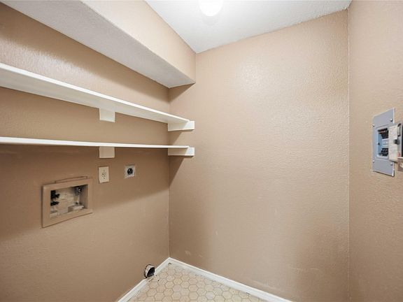 2nd image of 9797 Leawood Blvd APT 1202
