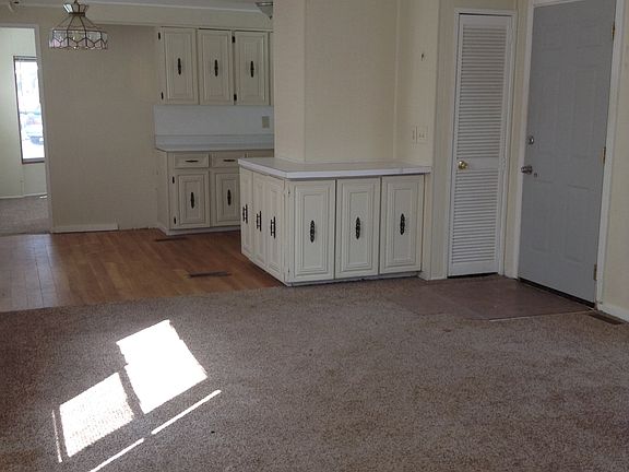5th image of 2332 Fox Hollow Ln