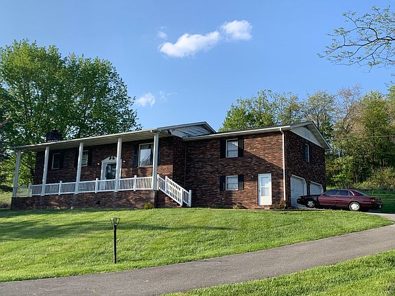 2nd image of 536 Cherry Hill Dr