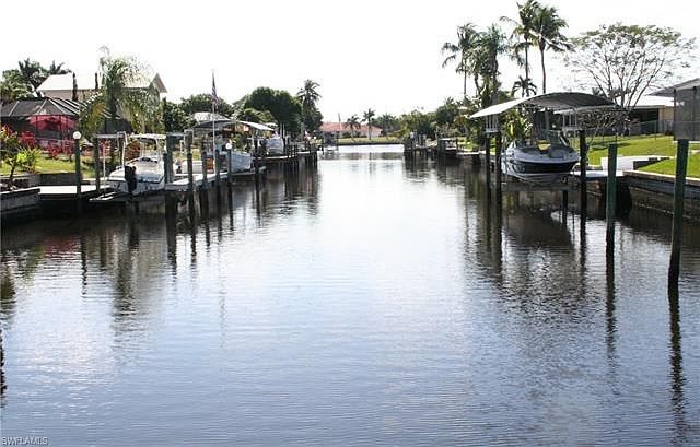 1st image of 4157 Country Club Blvd