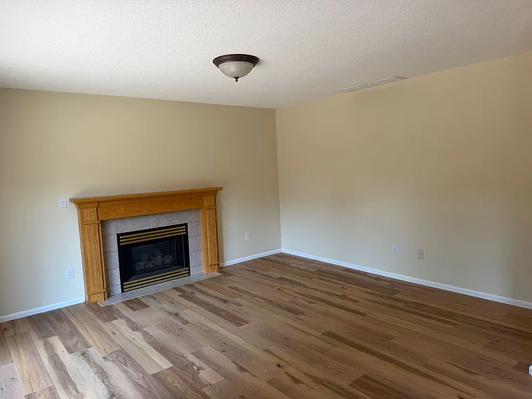 3310 NE 164th Ct — Photo 13