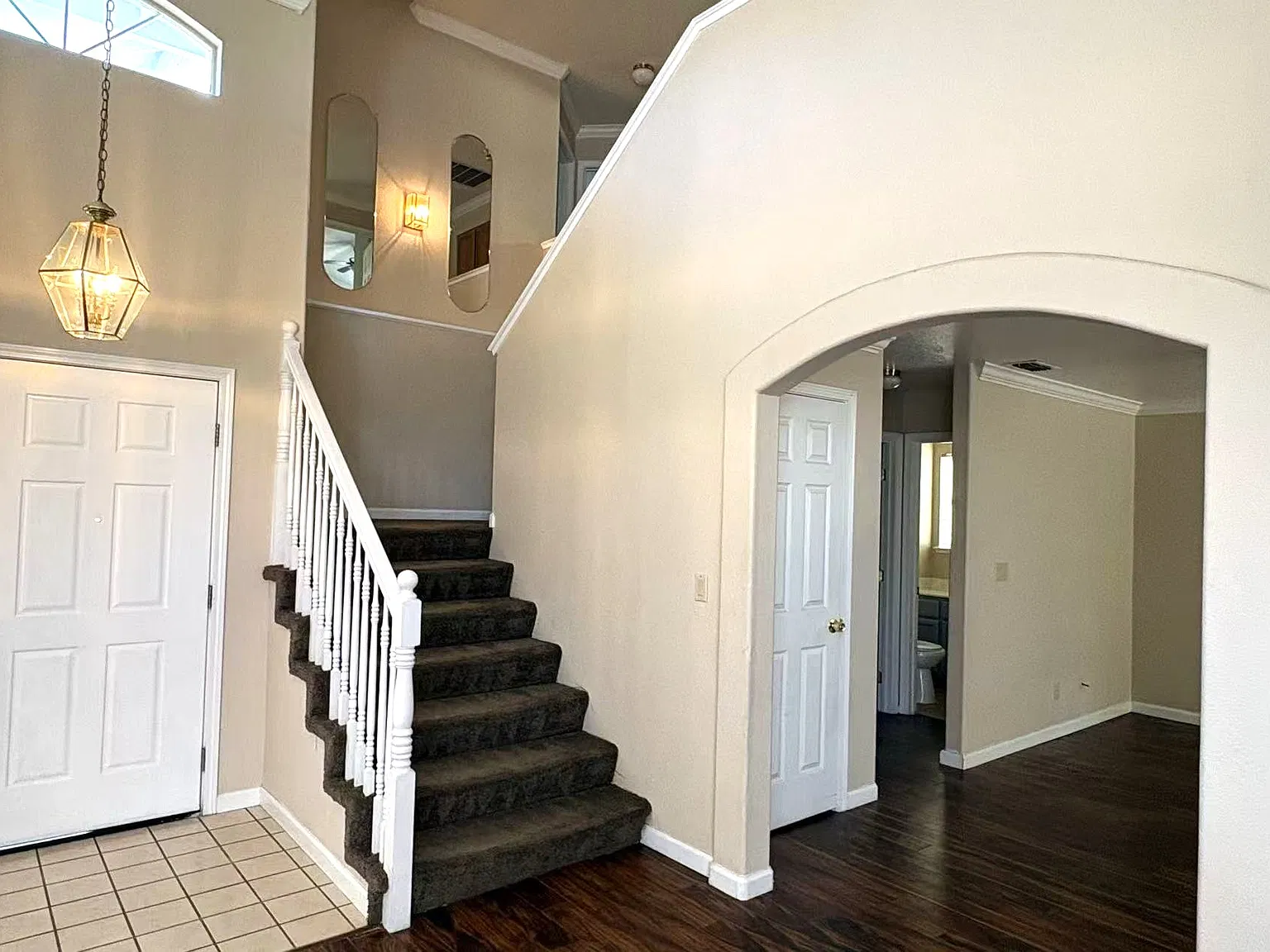3 bed, 2.5 bath, 1766 sqft, $2,600 — Photo 4