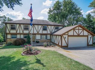 2911 Compton Rd, Cincinnati, OH 45251