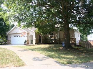 908 Stoney Creek Dr, Frankfort, KY 40601