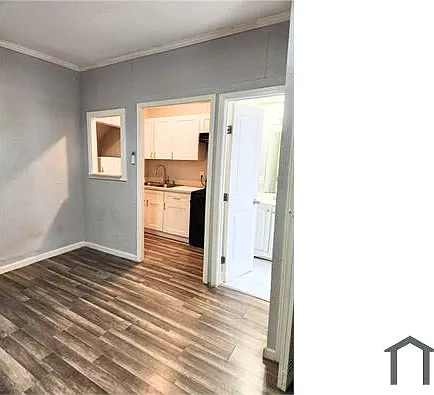 Studio, 400 sqft, $765 — Photo 3