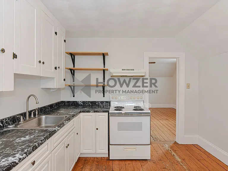 27 Hayward St #3 — Photo 2