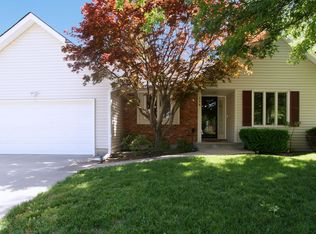 114 NE Leann Dr, Blue Springs, MO 64014