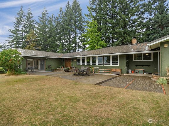 3rd image of 309 Vineyard View Drive