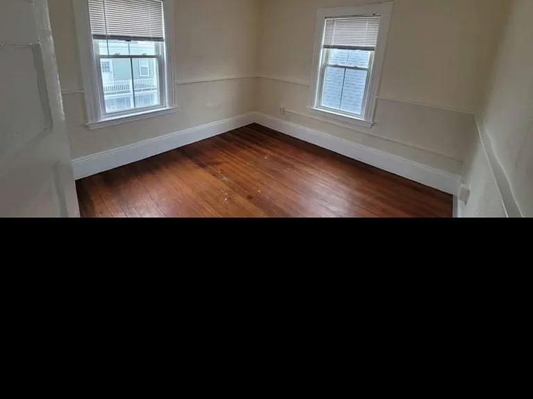 30 Railroad Ave #3 — Photo 6