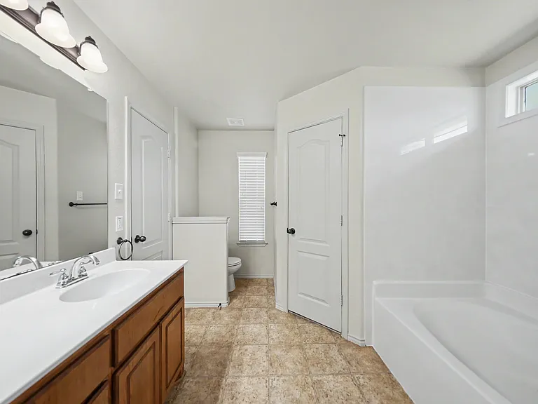3802 Doffy Dr — Photo 15