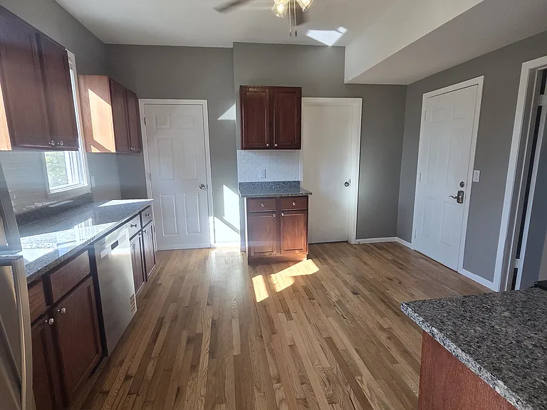 2939 Lyndale Ave N #2 — Photo 10