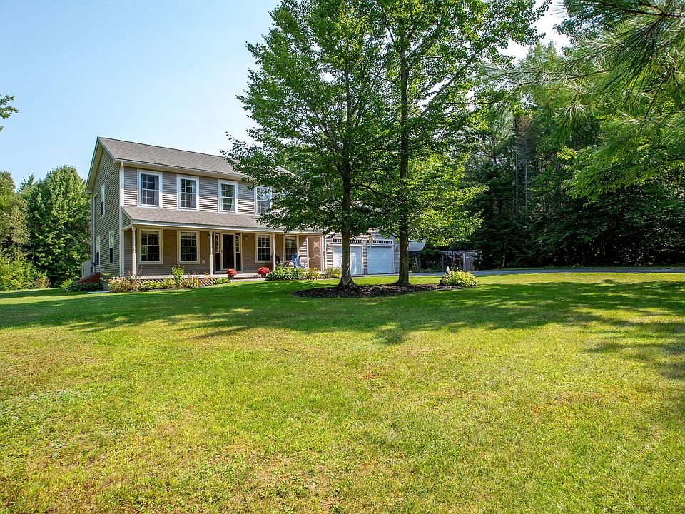 1st image of 16 Beaver Woods Dr
