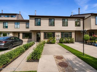 970 Patterson Ave, Staten Island, NY 10306