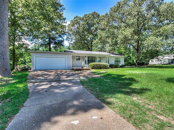 4th image of 610 Pine Acres Dr