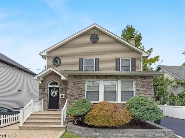 84 Vanderburgh Ave, Rutherford Boro, NJ 07070