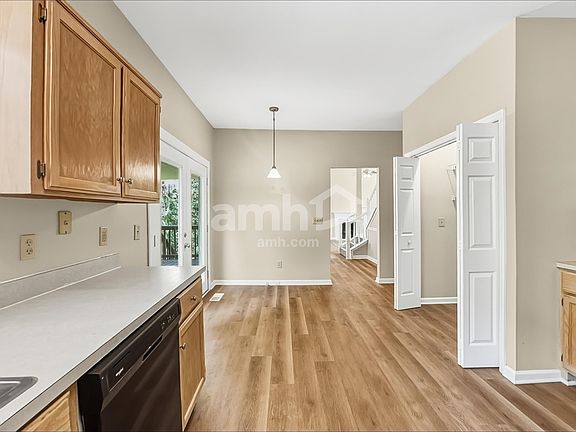 5th image of 2400 Brookstone Pl