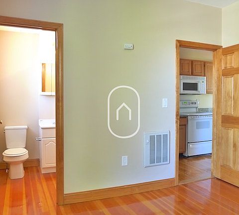 5th image of 33 Fenwood Rd #2
