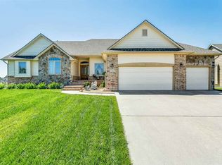 3203 N Covington St, Wichita, KS 67205