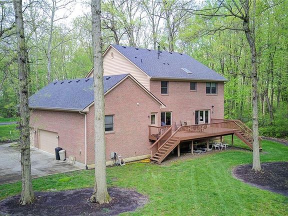 3rd image of 5300 Clearcreek Trl