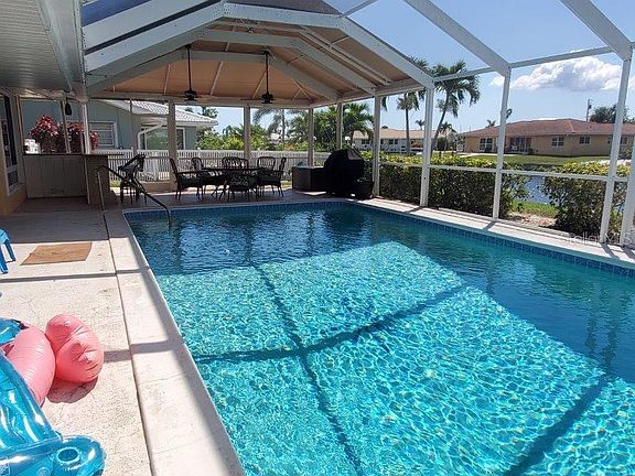 4th image of 423 Matares Dr