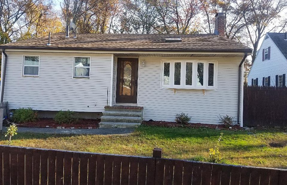 2nd image of 36 Reynolds Ave