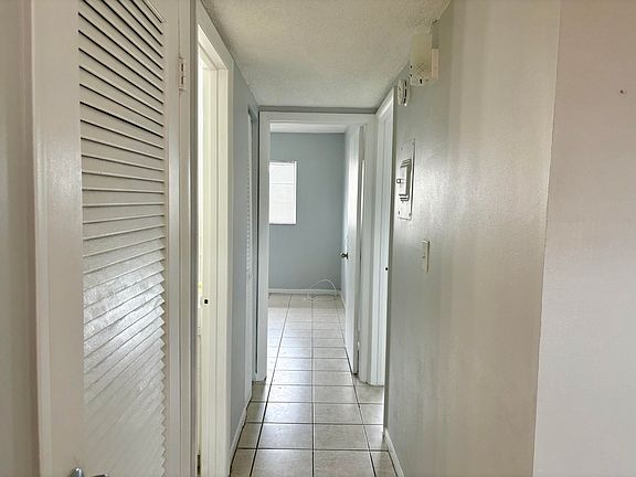 5th image of 5300 Washington St APT C318