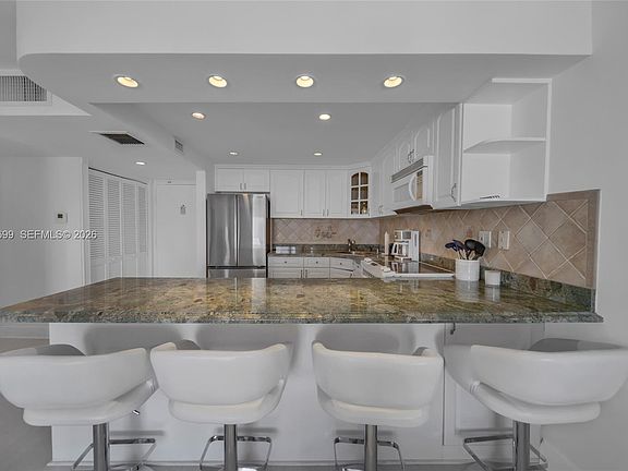 3rd image of 465 Ocean Dr APT 1102