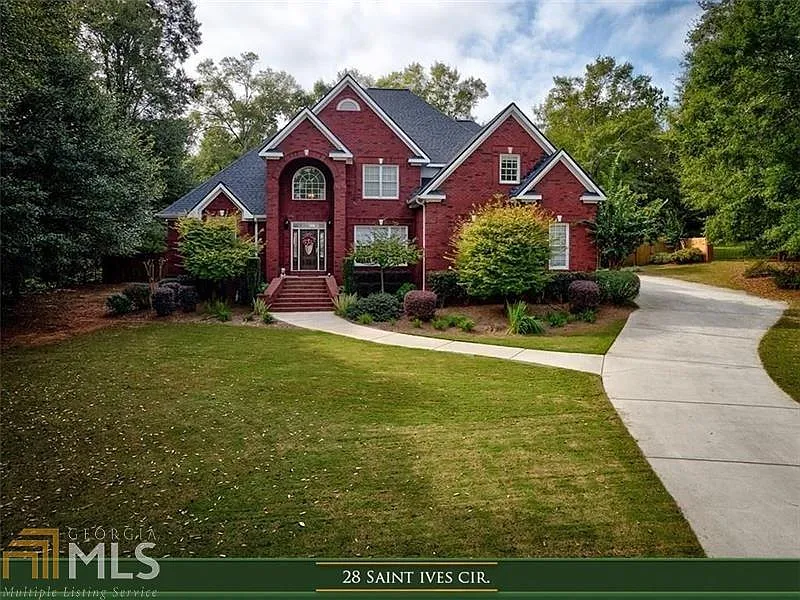 28 Saint Ives Cir photo 1