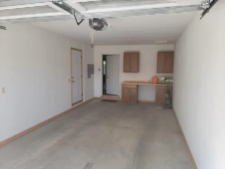 404 E Main St — Photo 2