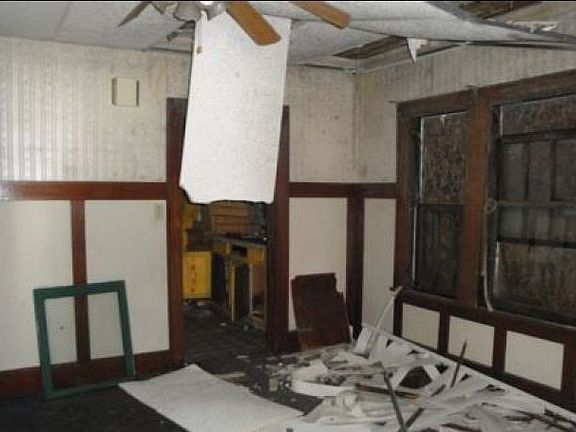 5th image of 307 E Lucius Ave