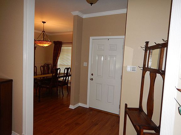 2nd image of 2003 Oxford Pl