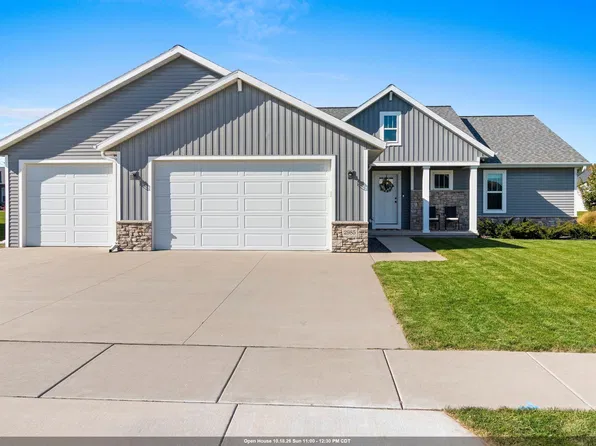 2985 E Bluetopaz Dr, Appleton, WI 54913