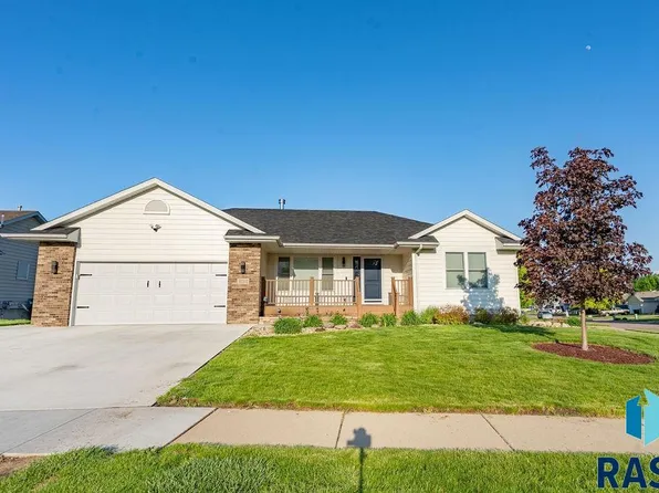 4712 S Dunlap Ave, Sioux Falls, SD 57106